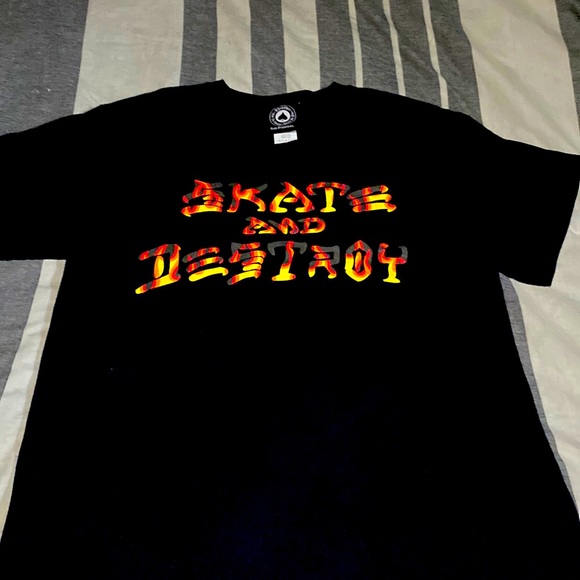 Thrasher T- Shirt - Picture 1 of 1